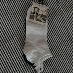 New Women’s Sockopath 2pk low cut w/ expressions stay up heel tabs sz 4-10